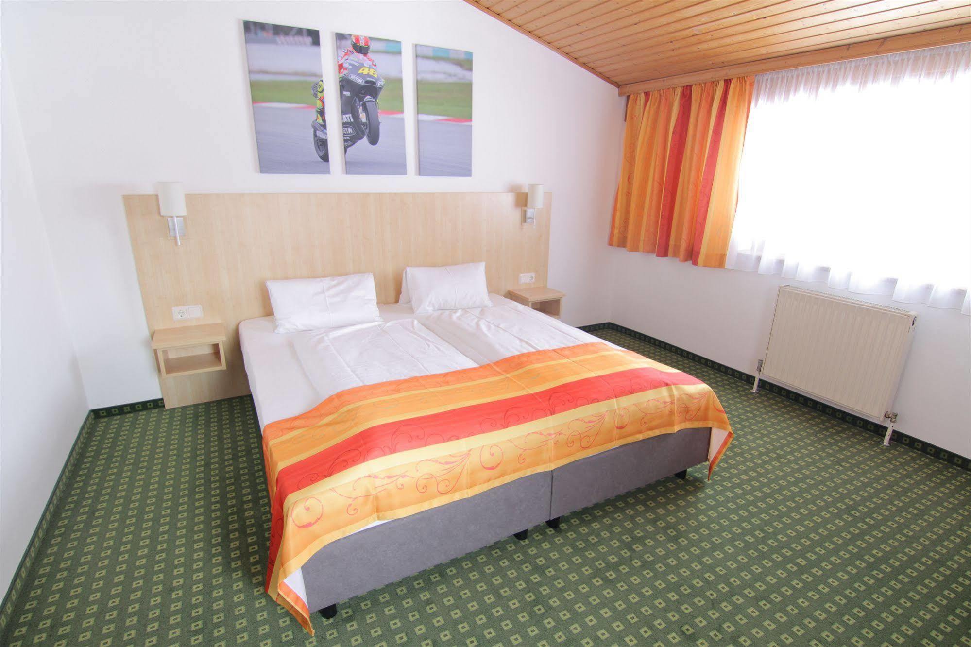 Hotel-Restaurant Bike&Snow Lederer Mühlbach am Hochkönig Exteriör bild